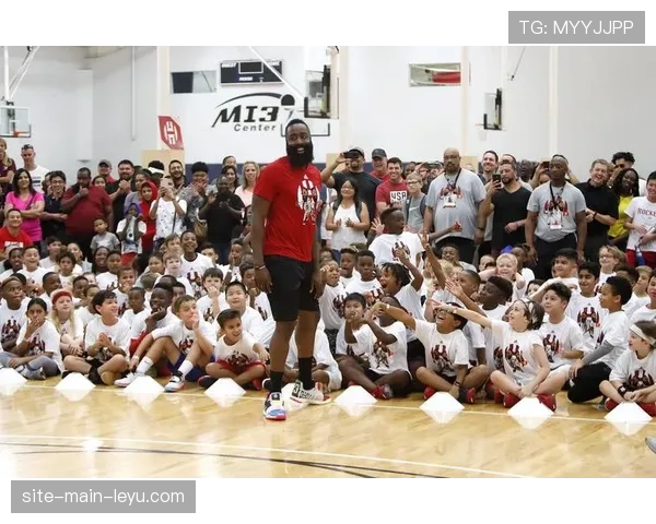 NBA关怀行动在三月举办多场社区青少年篮球训练营 NBA关怀行动在三月举办多场社区青少年篮球训练营